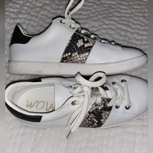 Sam Edelman White/Snake Print Sneakers - Size 8